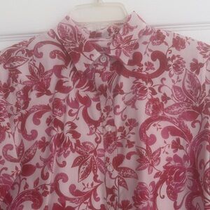 Chico's Red Floral Casual Button-Down Shirt